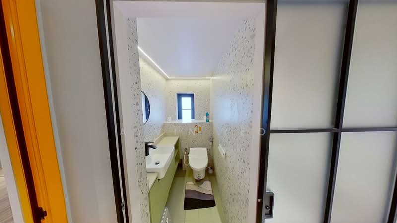 76 Guan Chuan Street, 76 Guan Chuan Street, 2 Bedrooms, 1,227 sqft, Apartment For Rent, by Alvin Yeo, 500025190 - Bathroom - PropertyGuru.com.sg