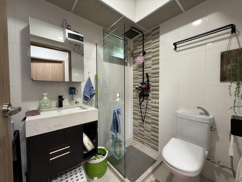 For Sale - 408B Northshore Drive