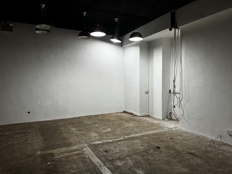 Ubi Techpark, 10 Ubi Crescent, 1,249 sqft, Warehouse For Rent, by Ben ANG 洪振財, 500025319 - Dry Area - CommercialGuru.com.sg