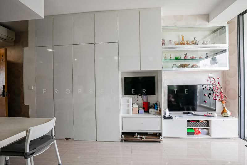 My Manhattan Condominium For Sale at S$ 860,000 | PropertyGuru Singapore