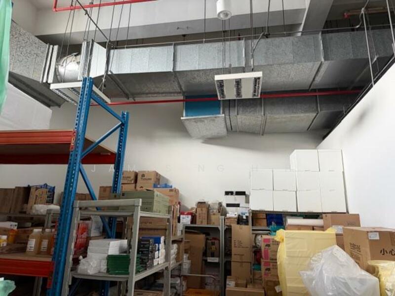 230 Pandan Loop, Pandan Loop, 8,200 sqft, Factory / Workshop (B2) For Rent, by James Ng H H, 500025515 - Interior - CommercialGuru.com.sg