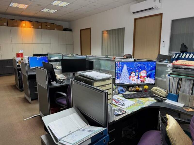 230 Pandan Loop, Pandan Loop, 8,200 sqft, Factory / Workshop (B2) For Rent, by James Ng H H, 500025515 - Interior - CommercialGuru.com.sg