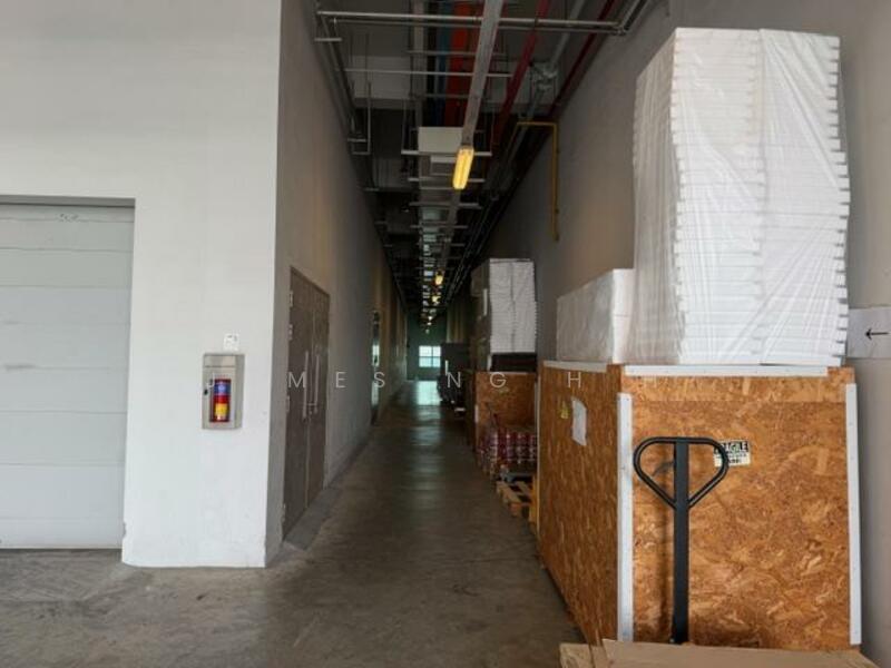 230 Pandan Loop, Pandan Loop, 8,200 sqft, Factory / Workshop (B2) For Rent, by James Ng H H, 500025515 - Corridor - CommercialGuru.com.sg