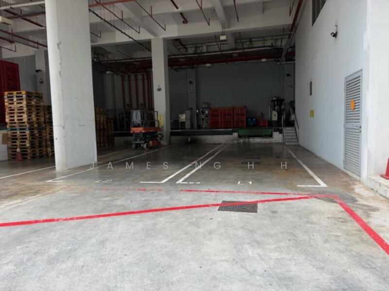 230 Pandan Loop, Pandan Loop, 8,200 sqft, Factory / Workshop (B2) For Rent, by James Ng H H, 500025515 - Exterior - CommercialGuru.com.sg