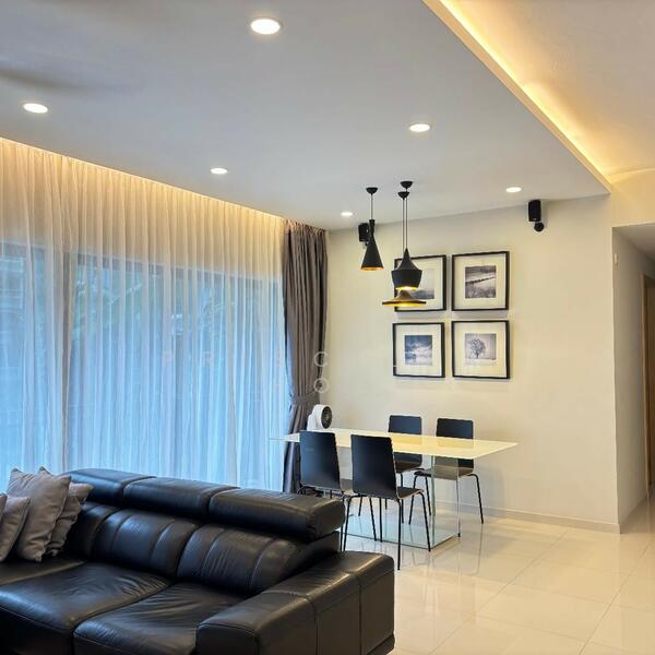 NV Residences Condominium For Sale at S$ 2,028,888 | PropertyGuru Singapore - Roomy living & dining hall