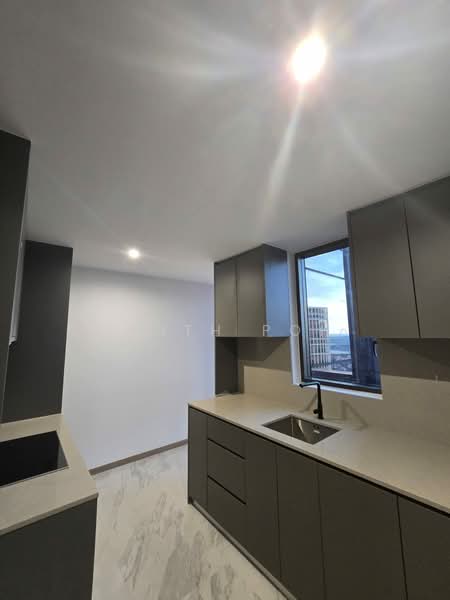 The Landmark, 173 Chin Swee Road, 2 Bedrooms, 753 sqft, Condominium For Rent, by Keith Poh, 500025627 - Kitchen - PropertyGuru.com.sg