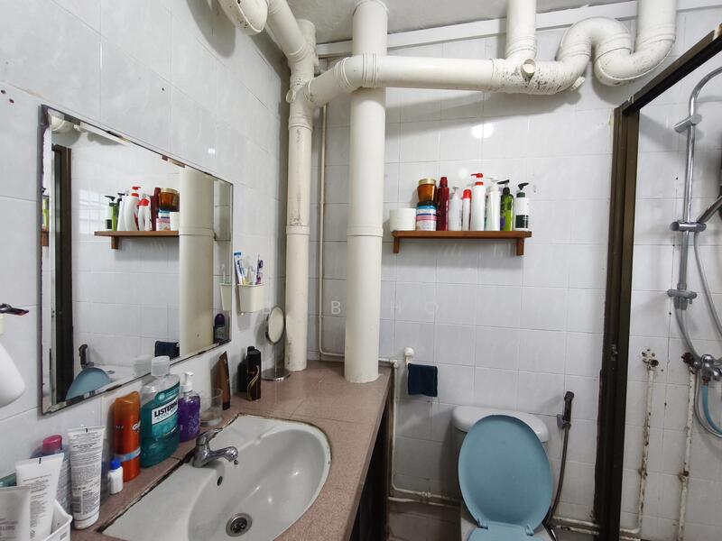 173 Gangsa Road HDB Flat For Sale at S$ 660,000 | PropertyGuru Singapore - Bathroom