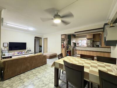 For Sale - 740 Woodlands Circle