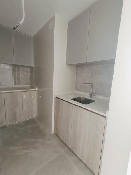 AMO Residence Condominium For Sale at S$ 1,650,000 | PropertyGuru Singapore - Kitchen 