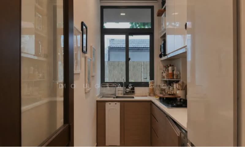 Tropika East, 3 Foo Kim Lin Road, 2 Bedrooms, 840 sqft, Condominium For Sale, by Douglas Goh, 500025839 - Kitchen - PropertyGuru.com.sg