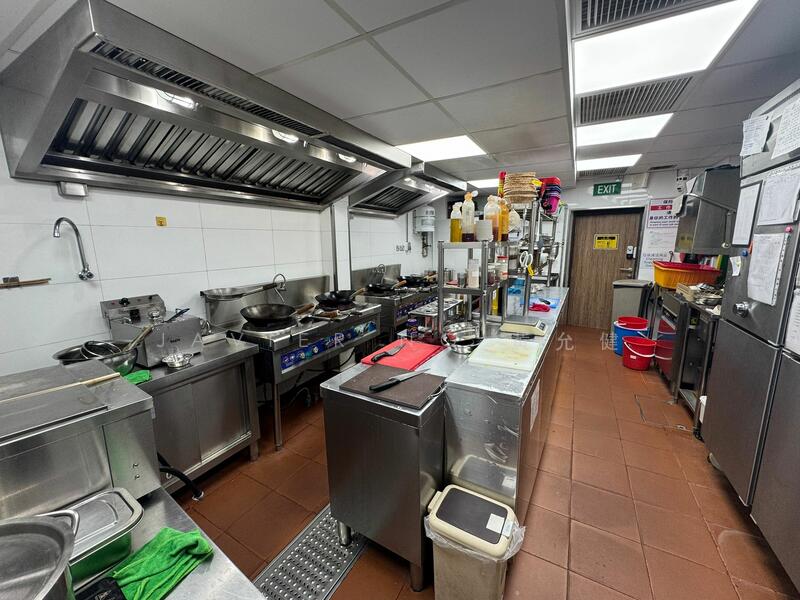 Syed Alwi Road F & B Shophouse, Syed Alwi Road, 2,440 sqft, Shop / Shophouse For Rent, by Javier Ng 黄允健, 500025889 - Kitchen - CommercialGuru.com.sg