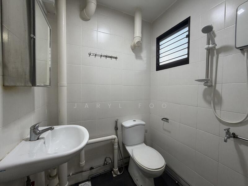 For Sale - 331 Ang Mo Kio Avenue 1