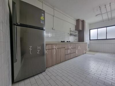 For Rent - 314 Jurong East Street 32