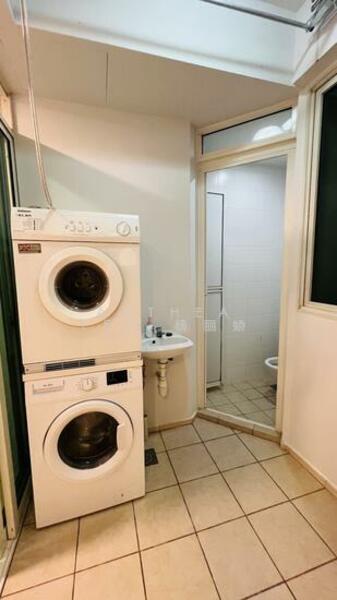 For Rent - Goldenhill Park Condo