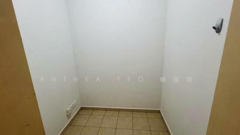 For Rent - Goldenhill Park Condo