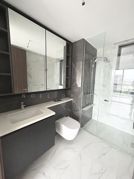 Bartley Vue, 8 Jalan Bunga Rampai, 2 Bedrooms, 732 sqft, Condominium For Sale, by Noel DRAGON Tan, 500025957 - Bathroom - PropertyGuru.com.sg