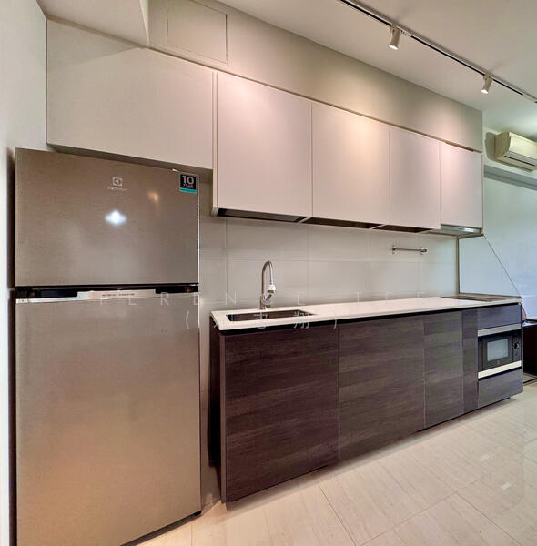 Sims Urban Oasis Condominium For Sale at S$ 1,180,000 | PropertyGuru Singapore - Kitchen