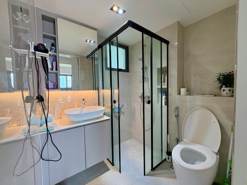 Pinnacle @ Duxton, 1E Cantonment Road, 3 Bedrooms, 1,023 sqft, HDB Flat For Sale, by Yao Xing, 500025976 - Bathroom - PropertyGuru.com.sg