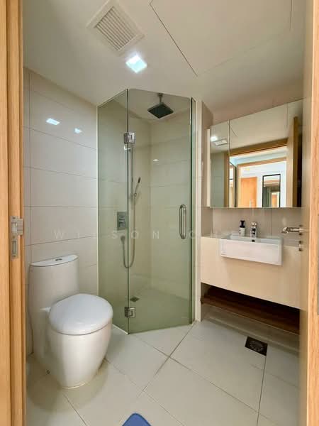 Eight Riversuites, 2 Whampoa East, 2 Bedrooms, 700 sqft, Condominium For Sale, by Wilson Chen, 500026010 - Bathroom - PropertyGuru.com.sg