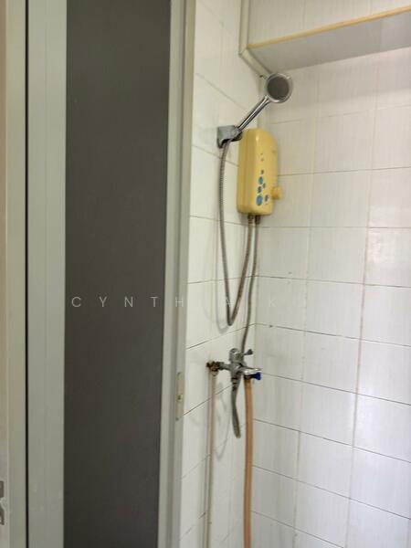 292 Bishan Street 22, 292 Bishan Street 22, 3 Bedrooms, 1,076 sqft, HDB Flat For Rent, by Cynthia Kok, 500026059 - Bathroom - PropertyGuru.com.sg