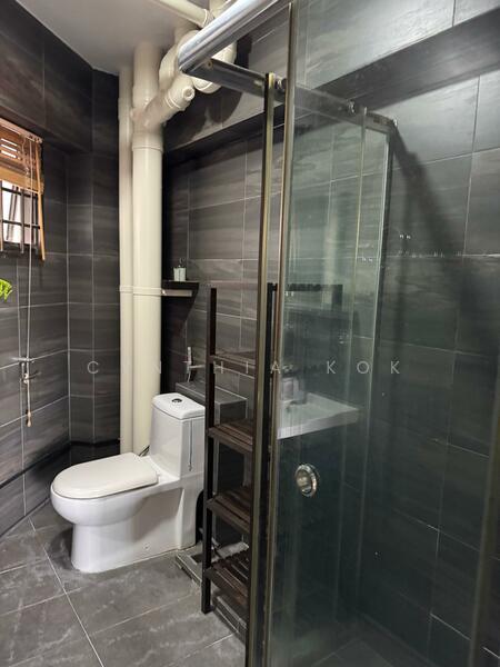 292 Bishan Street 22, 292 Bishan Street 22, 3 Bedrooms, 1,076 sqft, HDB Flat For Rent, by Cynthia Kok, 500026059 - Bathroom - PropertyGuru.com.sg