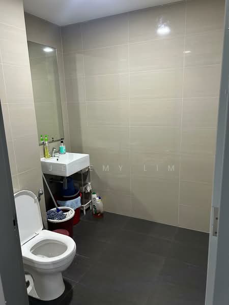 HH @ Kallang, 55 Kallang Pudding Road, 1,937 sqft, Light Industrial (B1) For Rent, by Jeremy Lim, 500026082 - Bathroom - CommercialGuru.com.sg