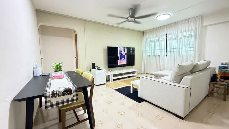 460 Jurong West Street 41, 460 Jurong West Street 41, Room Rental, 150 sqft, HDB Flat For Rent, by Wendy Chua, 500026188 - Living Room - PropertyGuru.com.sg