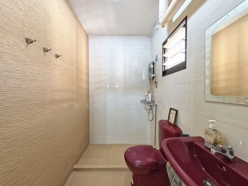 190B Rivervale Drive, 190B Rivervale Drive, 3 Bedrooms, 1,238 sqft, HDB Flat For Sale, by Shermin Lim, 500026221 - Master EnsuiteBath - PropertyGuru.com.sg