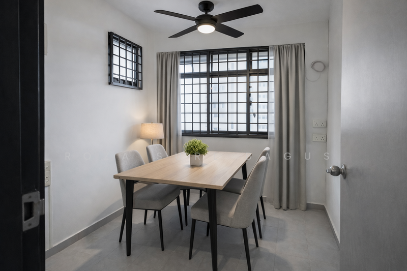 Utility Room (Virtually staged)