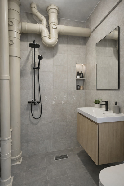 Bathroom (Virtually staged)