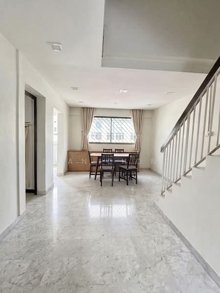 542 Bukit Batok Street 52, 542 Bukit Batok Street 52, 3 Bedrooms, 1,572 sqft, HDB Flat For Sale, by Ivan Chong, 500026301 - Dining Room - PropertyGuru.com.sg