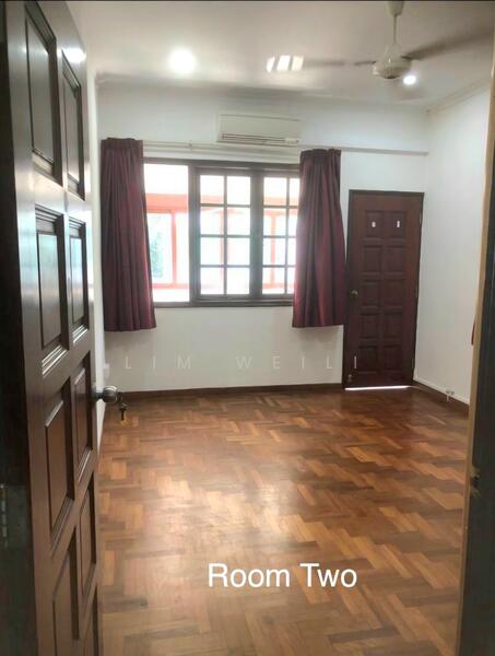For Rent - Corner Terrace in Orchard Road