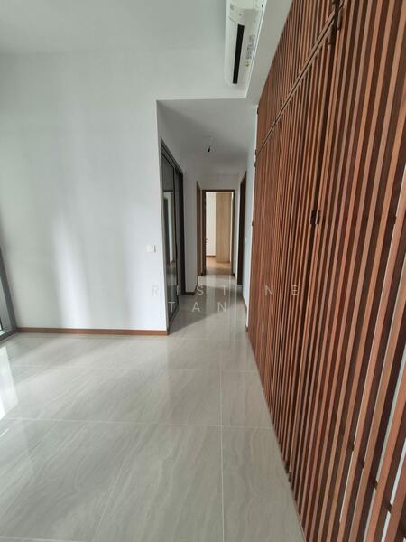Sanctuary @ Newton, 2 Surrey Rd, 2 Bedrooms, 807 sqft, Condominium For Sale, by Christine Tan, 500026573 - Corridor - PropertyGuru.com.sg