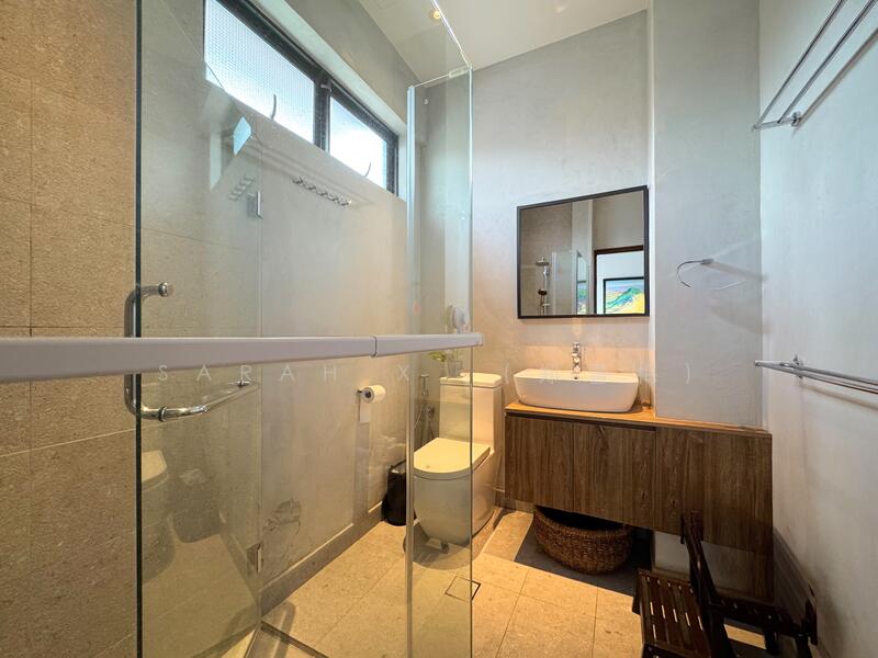 Watten Drive Corner Terrace For Sale at S$ 8,500,000 | PropertyGuru Singapore - Bathroom