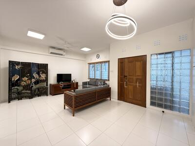 For Rent - Tembeling Road