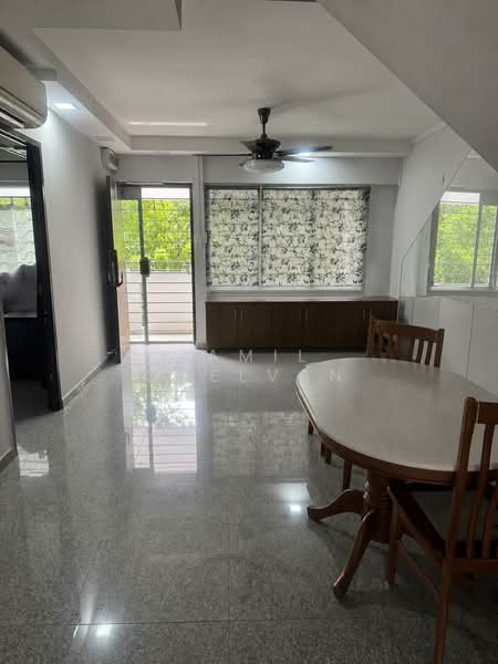 558 Hougang Street 51, 558 Hougang Street 51, 4 Bedrooms, 1,593 sqft, HDB Flat For Sale, by Tamil Chelvan, 500026910 - Living Room - PropertyGuru.com.sg