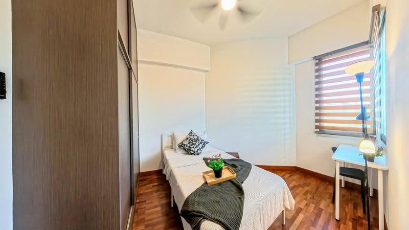 Simsville, 2 Geylang East Avenue 2, Eunos / Geylang / Paya Lebar, Room Rental, 140 sqft, Condominium For Rent, by Raymond Tay, 500026920 - Bedroom - PropertyGuru.com.sg