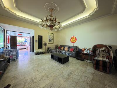 For Sale - ❤️ HUGE LAND SIZE SEMI D! OVER 4500+ SQFT! VIEW TODAY!