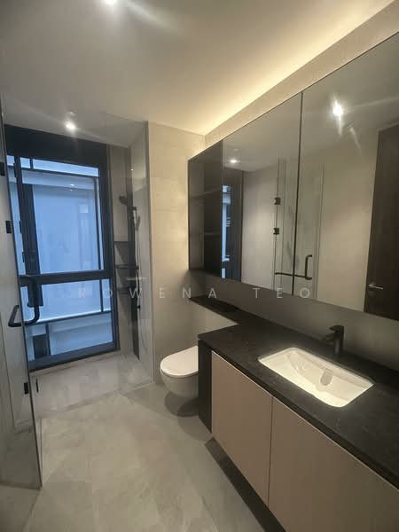 Jervois Mansion, 14 Jervois Close, 3 Bedrooms, 1,249 sqft, Condominium For Rent, by Rowena Teo, 500027088 - Common Bathroom - PropertyGuru.com.sg