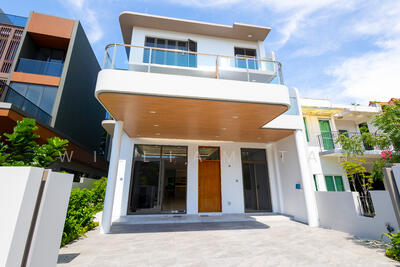 For Sale - Brand New massive built up Semi-D Next to Siglap MRT!