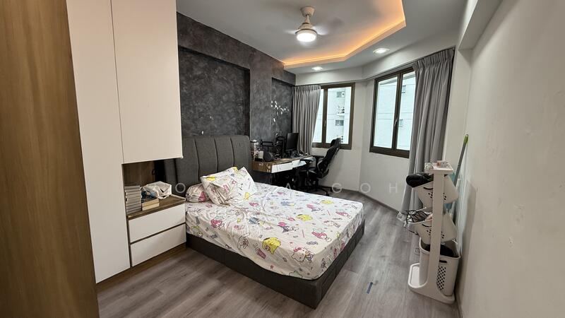 Large Common Bedroom