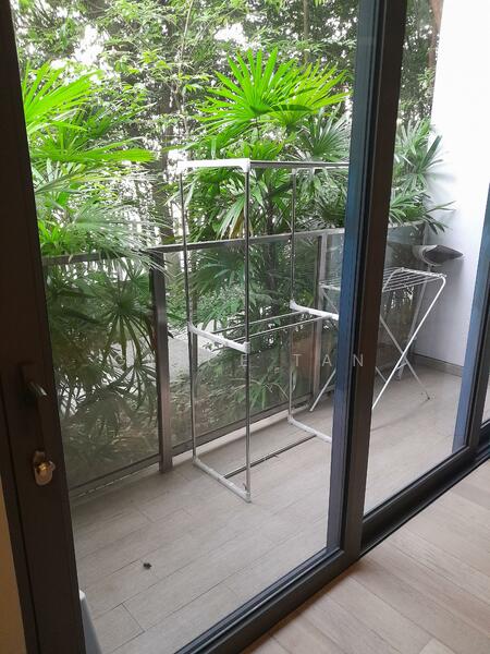 Robin Residences Condominium For Sale at S$ 1,090,000 | PropertyGuru Singapore - Balcony