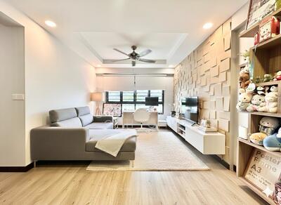 For Sale - 592B Montreal Ville