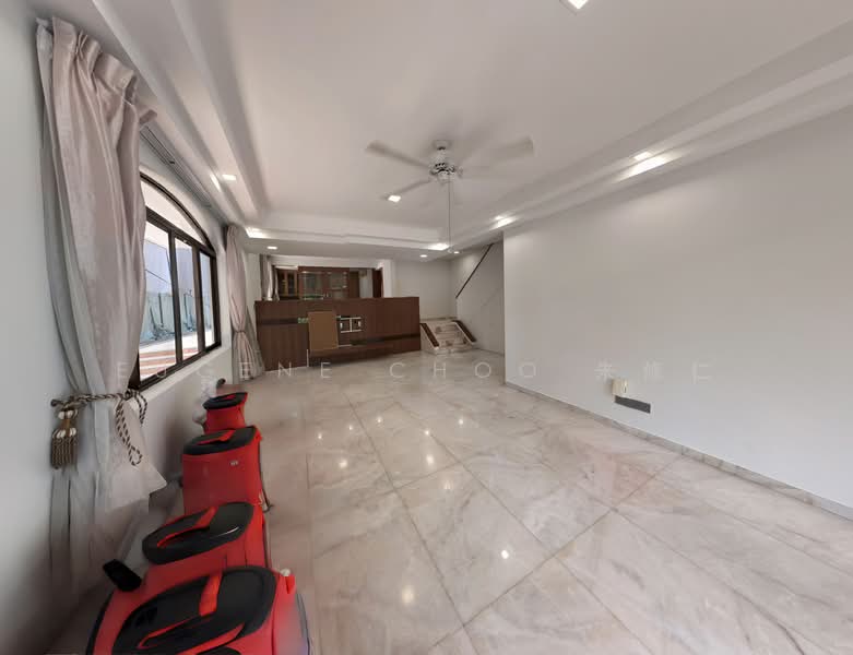 Semi Detached Toh Yi Drive, Toh Yi Drive, 4 Bedrooms, 4,300 sqft, Semi-Detached House For Rent, by Eugene Choo 朱修仁, 500027385 - Living Room - PropertyGuru.com.sg