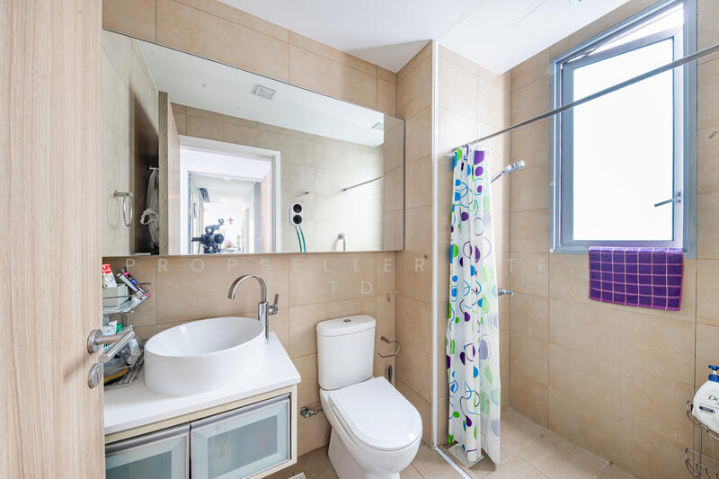 Junior Master Room Ensuite Toilet