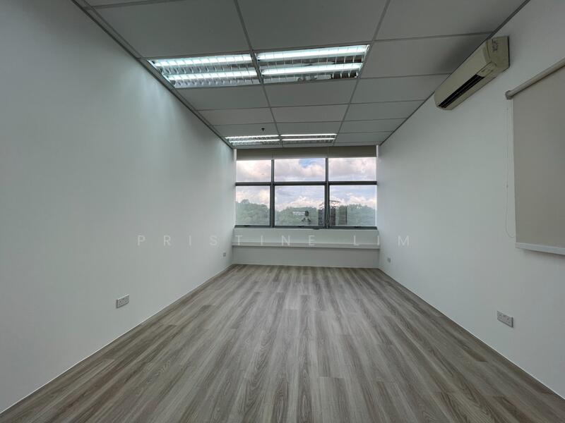 Wcega Tower, 21 Bukit Batok Crescent, 969 sqft, Light Industrial (B1) For Sale, by Pristine Lim, 500027406 - Interior - CommercialGuru.com.sg