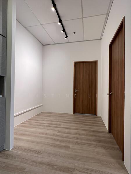 Wcega Tower, 21 Bukit Batok Crescent, 969 sqft, Light Industrial (B1) For Sale, by Pristine Lim, 500027406 - Interior - CommercialGuru.com.sg