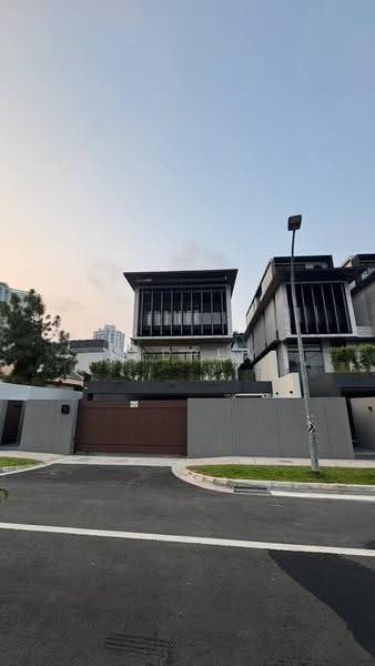 Brand New 4 Levels Detached House with Basement, Attic, Swimming Pool and Home Lift, Bournemouth Road, East Coast / Marine Parade, 7 Bedrooms, 8,826 sqft, Detached House For Sale, by Andrew Soh, 500027409 - Exterior - PropertyGuru.com.sg