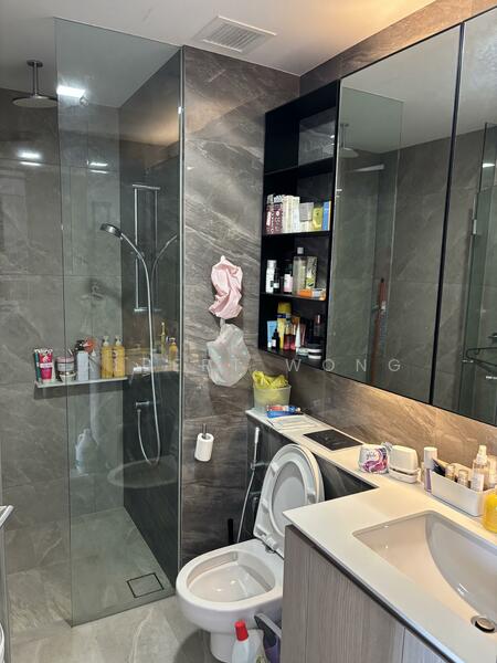 Whistler Grand, 109 West Coast Vale, 2 Bedrooms, 614 sqft, Condominium For Rent, by Albert Wong, 500027449 - Toilet - PropertyGuru.com.sg