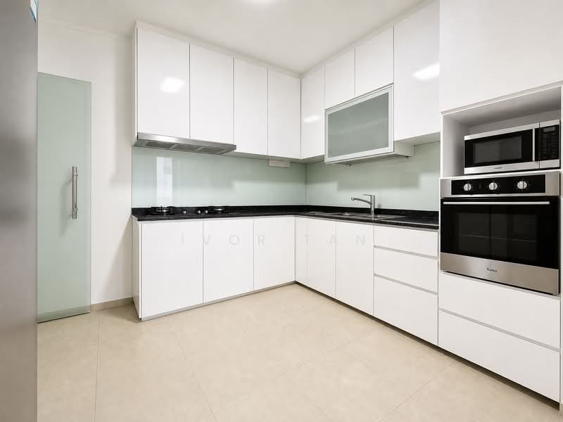 725 Pasir Ris Street 72, 725 Pasir Ris Street 72, 3 Bedrooms, 1,120 sqft, HDB Flat For Sale, by Ivor Tan, 500027464 - Kitchen - PropertyGuru.com.sg